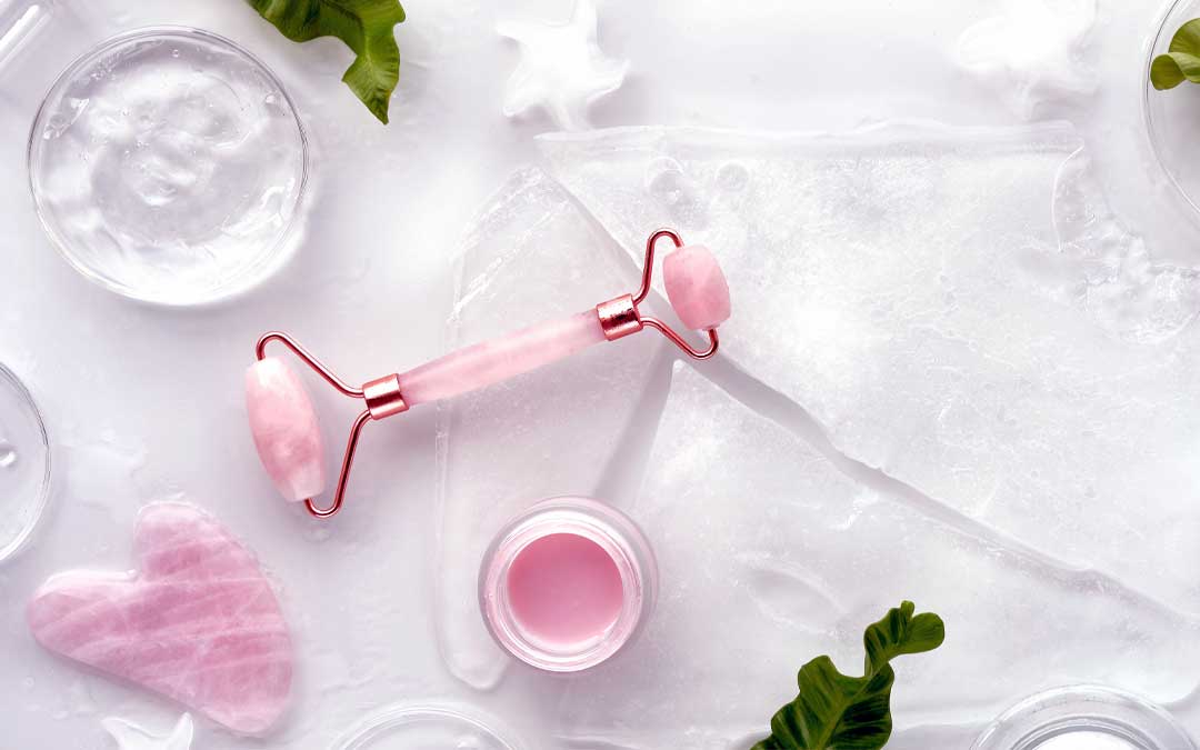 Face roller and gua sha stone